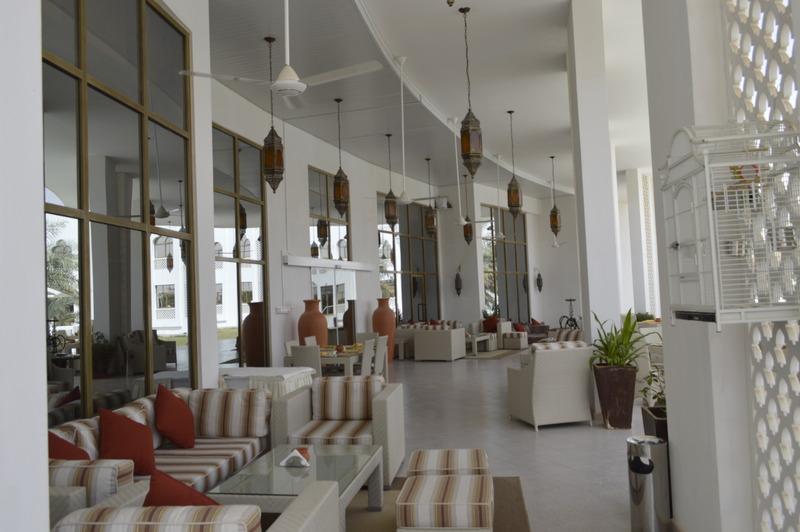 Liwa Hotel Mezairaa Extérieur photo