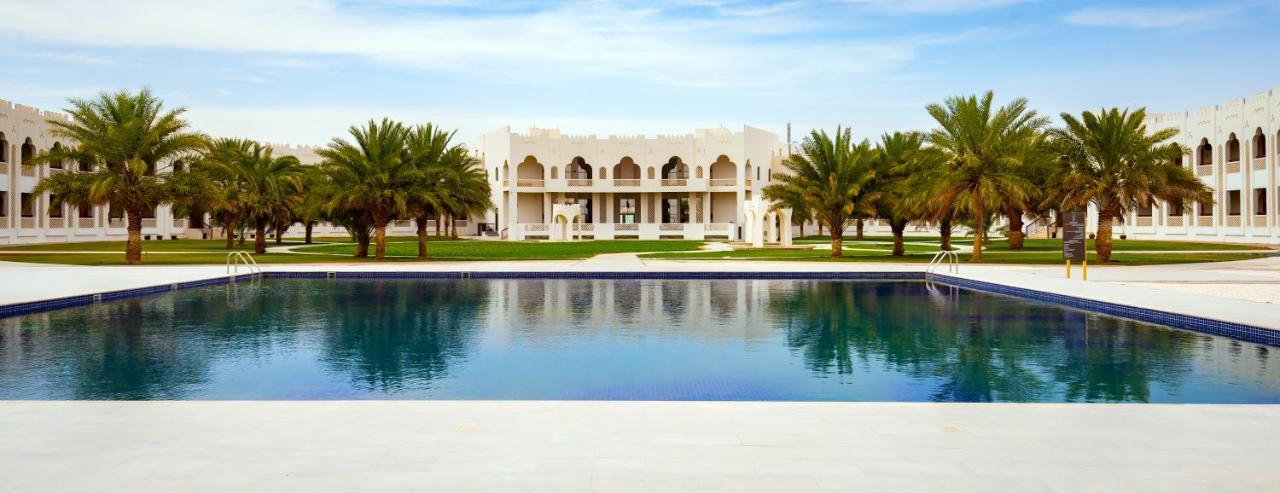 Liwa Hotel Mezairaa Extérieur photo