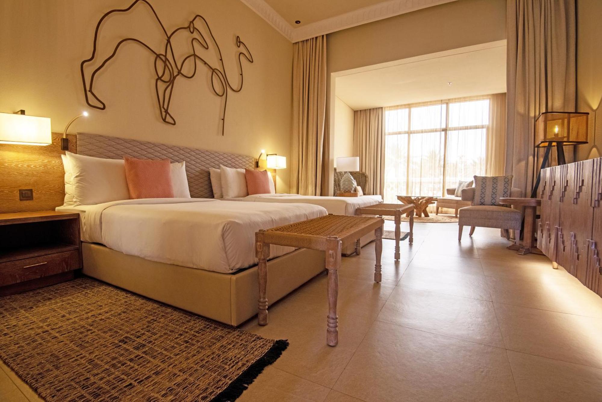 Liwa Hotel Mezairaa Extérieur photo