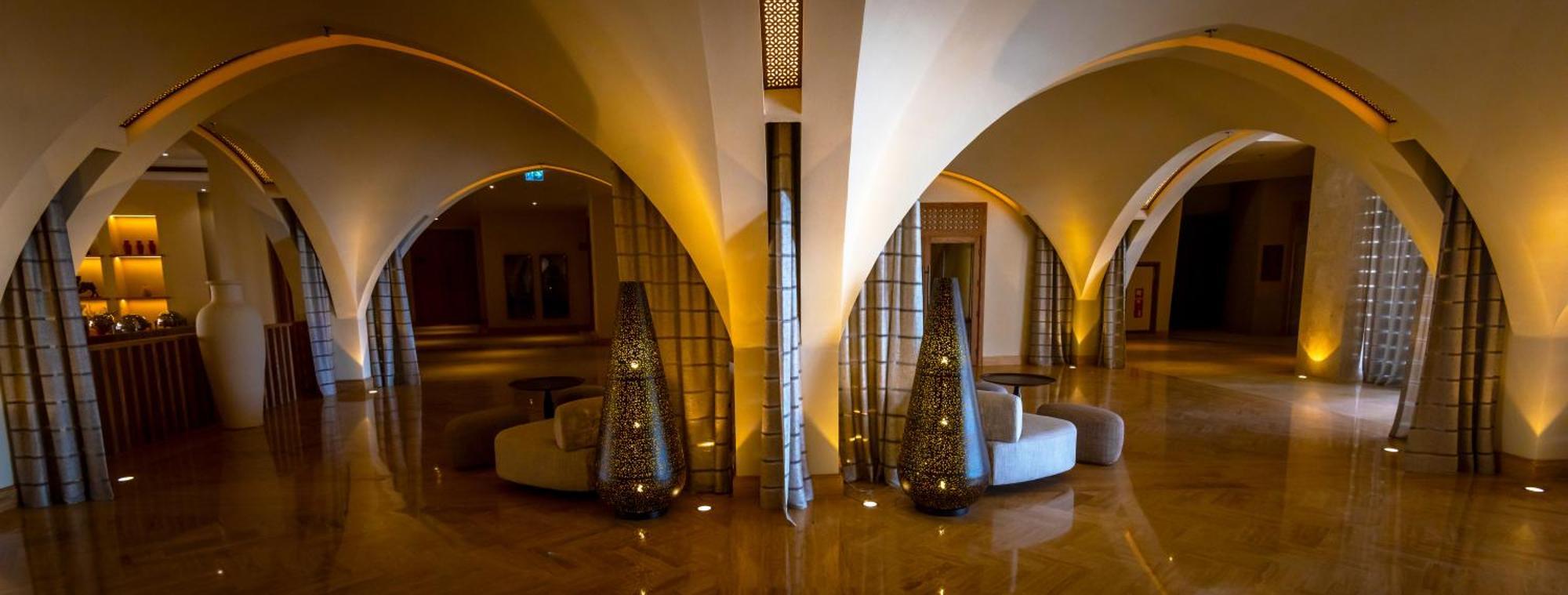 Liwa Hotel Mezairaa Extérieur photo