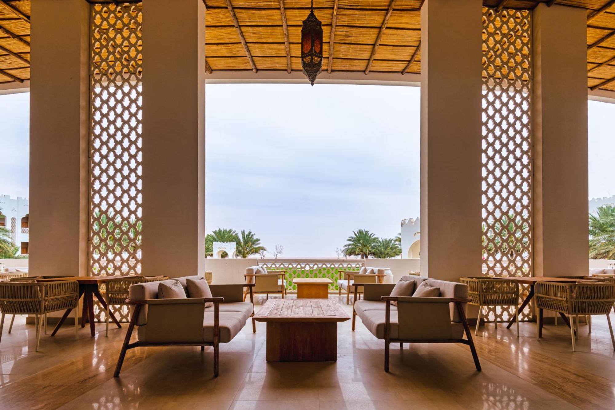 Liwa Hotel Mezairaa Extérieur photo
